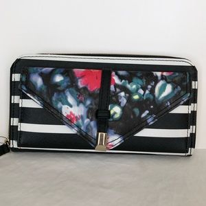 APT 9 Clutch Wallet Zip around Envelope style Black and White Stripe NEW